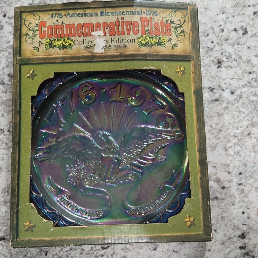 Indiana Glass Commemorative Bicentennial Plate with Iridescent Blue and Green